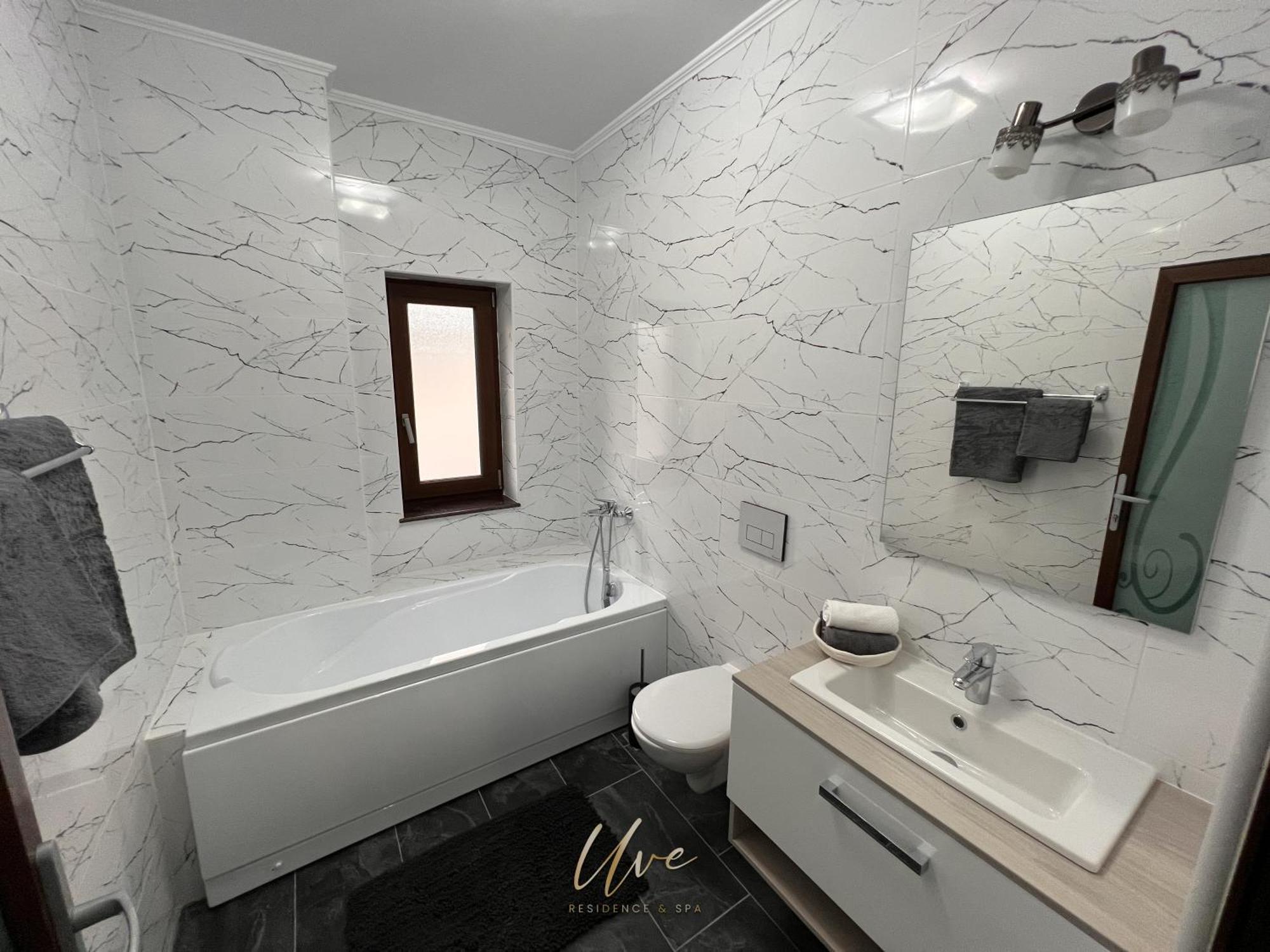 Uve Residence & Spa Пьятра-Нямц Экстерьер фото