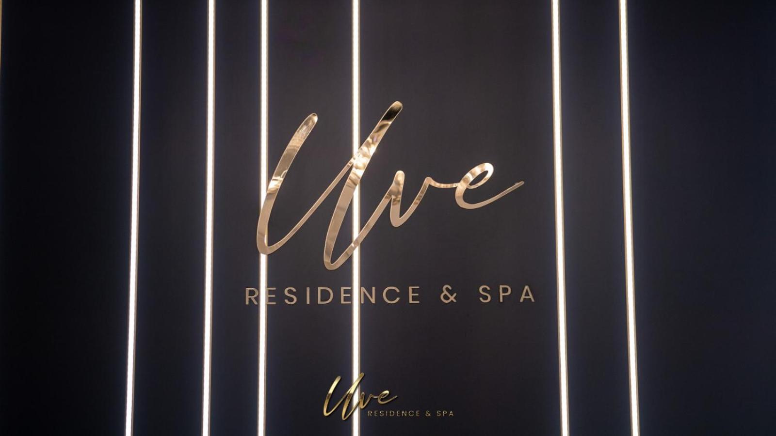 Uve Residence & Spa Пьятра-Нямц Экстерьер фото